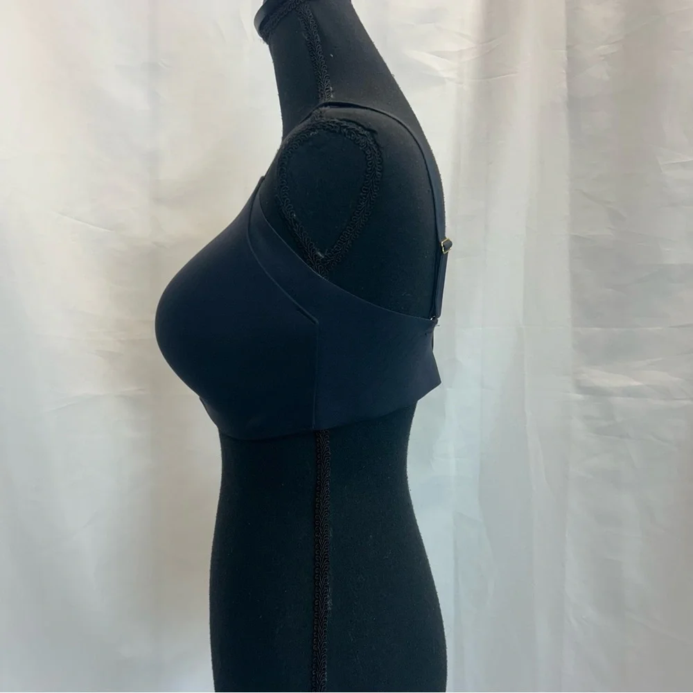 Knix black bra lightly padded sports Sz 7+(38E, 36F, 38F)